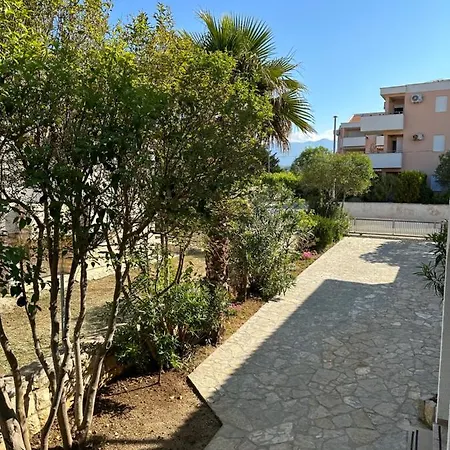 Apartmani Marko Novalja Exterior photo