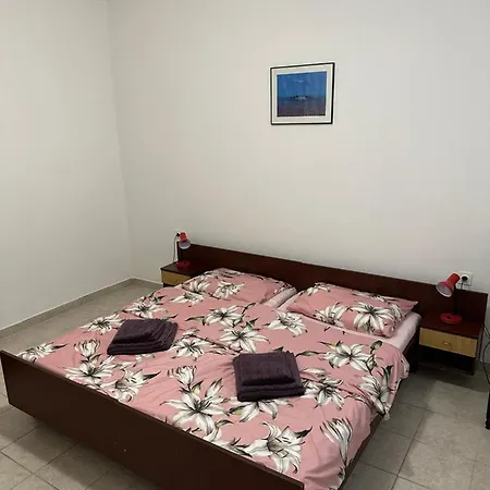Apartmani Marko Novalja Exterior photo