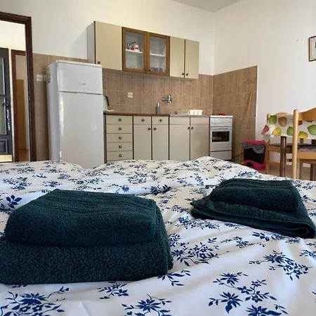 Apartmani Marko Novalja Exterior photo