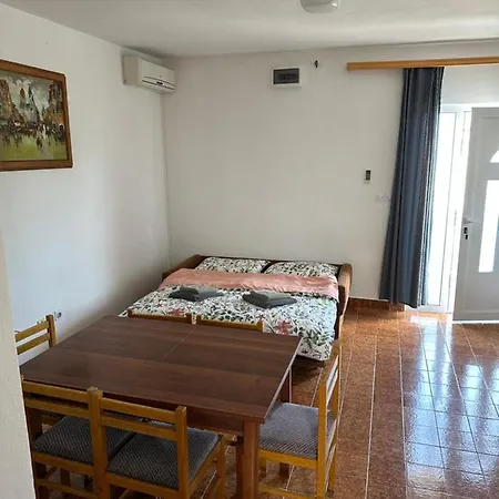 Apartmani Marko Novalja Exterior photo