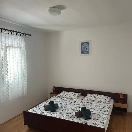 Apartmani Marko Novalja Exterior photo