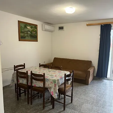 Apartmani Marko Novalja Exterior photo